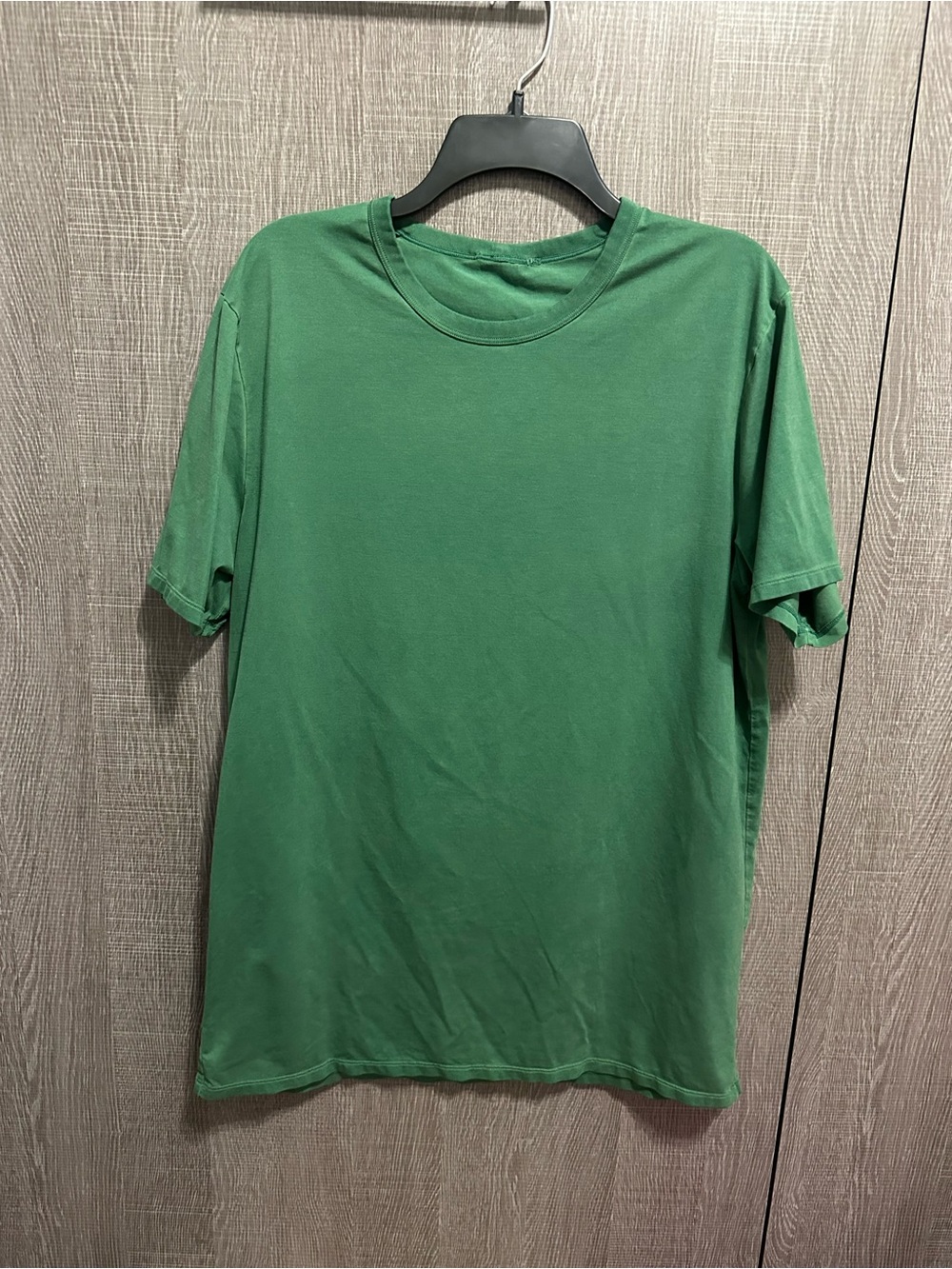 lululemon athletica Men's Green Fundamental Tee